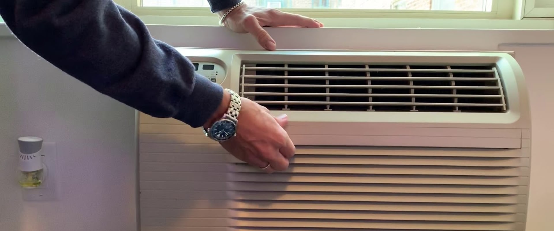 How to Clean and Replace Your Air Conditioner Filter: A Comprehensive Guide